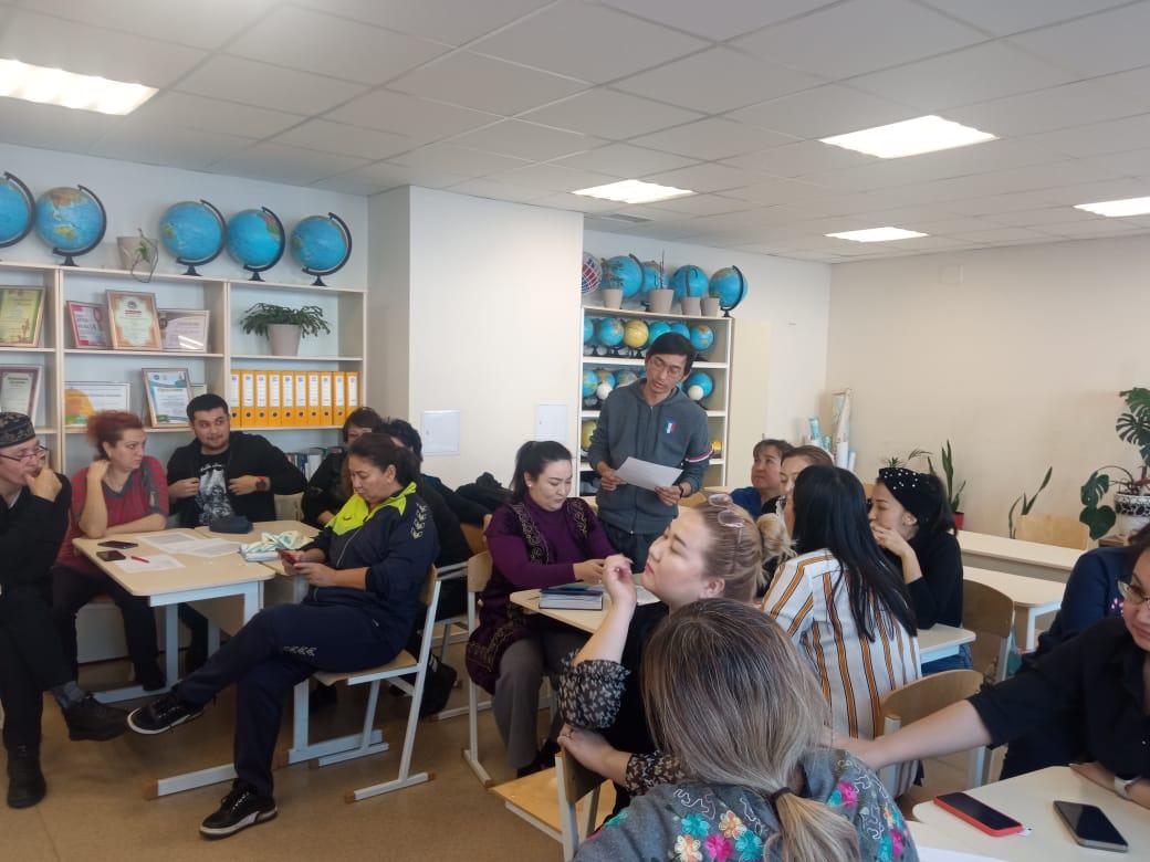 05.01.2023 жылы "Жанжалды жағдайларды шешудегі сынып жетекшісі мен мұғалімнің рөлі" тақырыбында  3-ші  Педагогикалық кеңіс  өткізілді