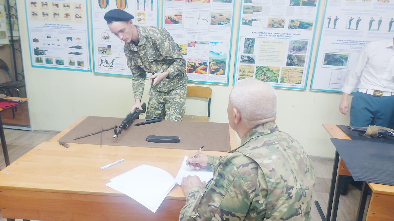 Районный конкурс "Сборка и разборка автомата"