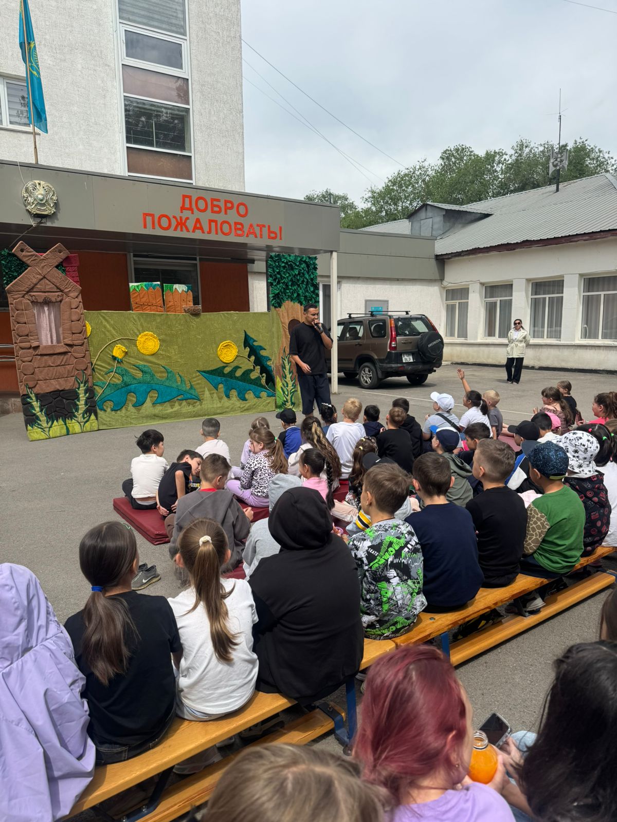 Театр "Зазеркалье"