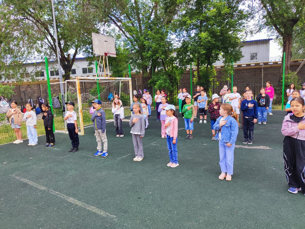 ҚР гимнін орындау/ Исполнение гимна РК